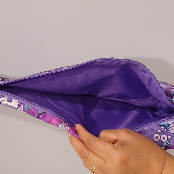 VERA BRADLEY PURPKE FLORAL SLING BACK PACK - Picture 3 of 5